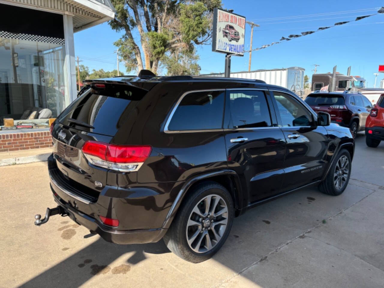 2017 Jeep Grand Cherokee for sale at Kansas Auto Sales in Ulysses, KS