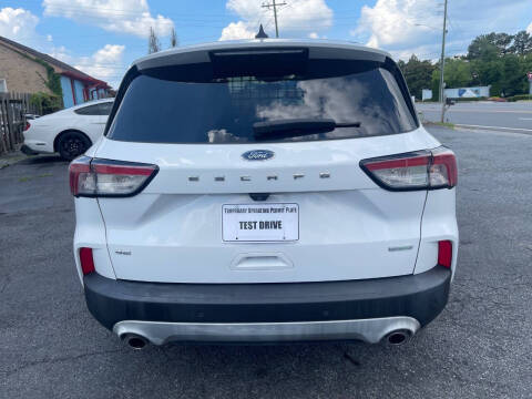 2020 Ford Escape SE