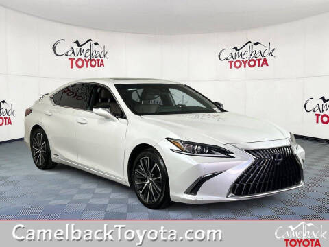 2022 Lexus ES 300h