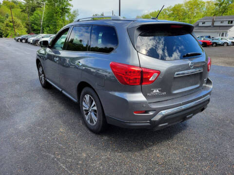 2018 Nissan Pathfinder SL