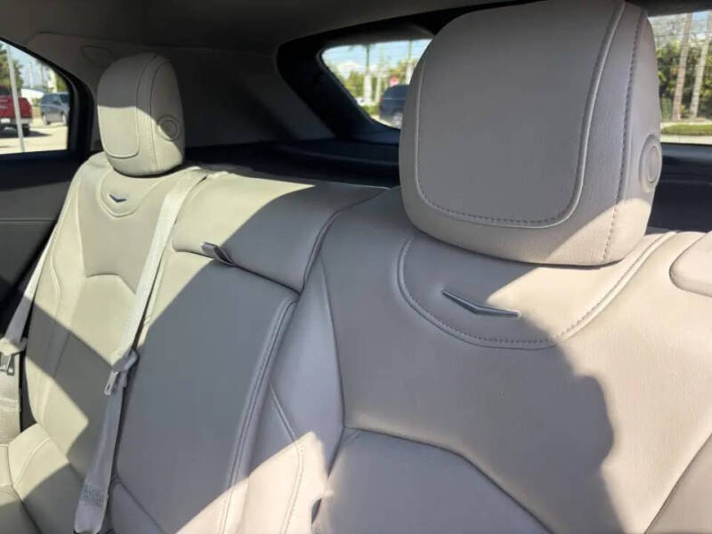 2019 Cadillac XT4 Premium Luxury