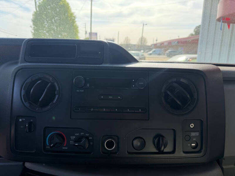 2014 Ford E-Series E-250