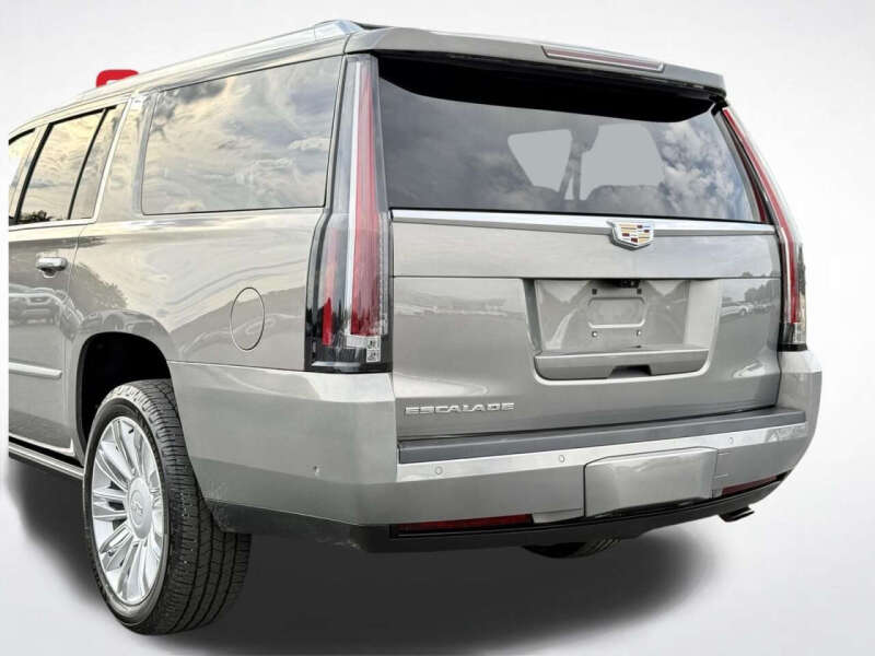 2018 Cadillac Escalade ESV Platinum