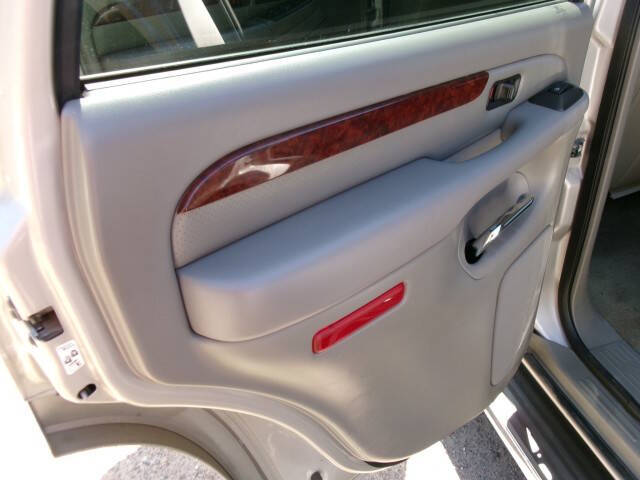 2005 Cadillac Escalade