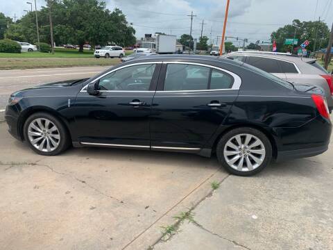 2014 Lincoln MKS for sale at Uncle Ronnie's Auto LLC in Houma LA