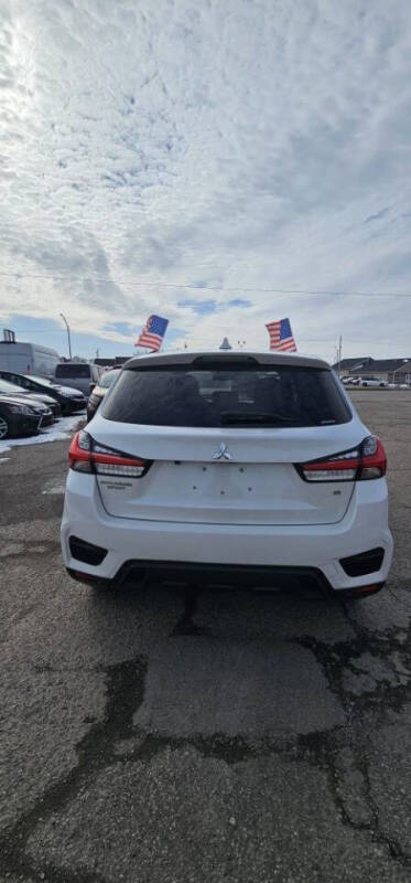 2020 Mitsubishi Outlander Sport ES