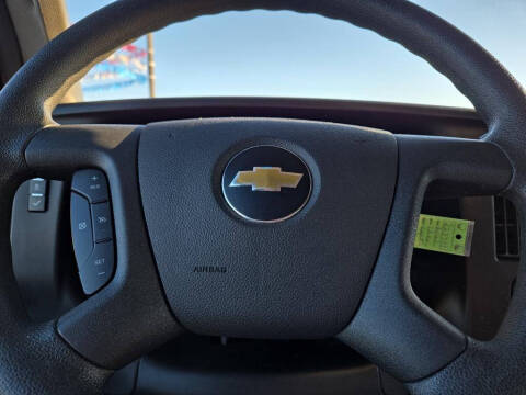 2022 Chevrolet Express 2500