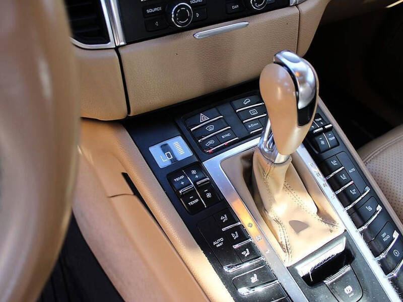 2016 Porsche Macan S