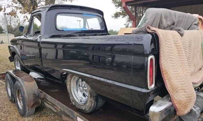 1966 Ford F-100