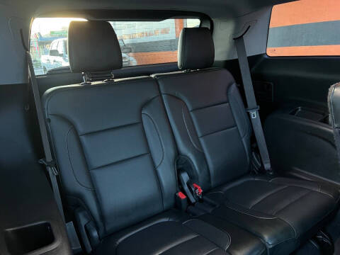 2017 GMC Acadia SLT-1