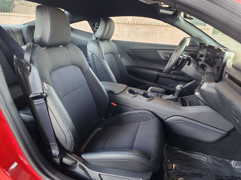 2024 Ford Mustang Dark Horse