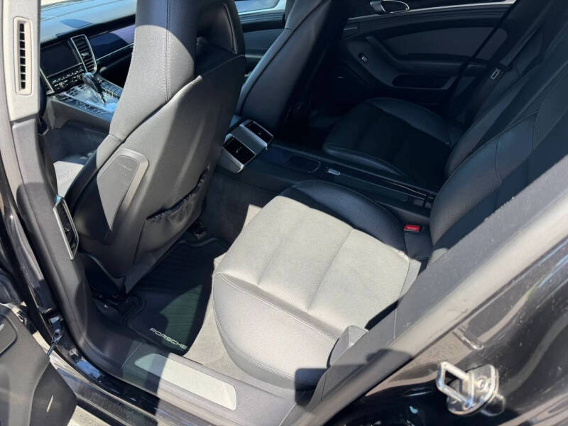 2011 Porsche Panamera