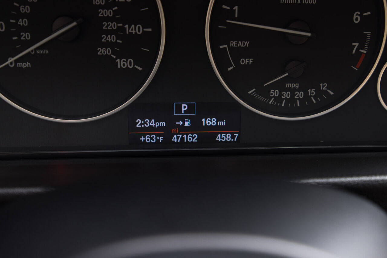 2015 BMW 3 Series 19