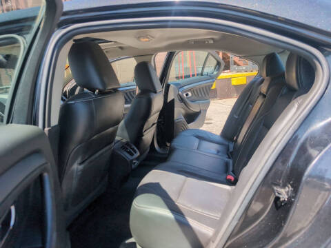 2011 Ford Taurus SEL