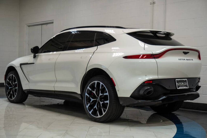 2021 Aston Martin DBX