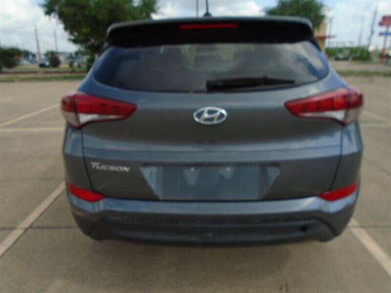 2017 Hyundai Tucson SE
