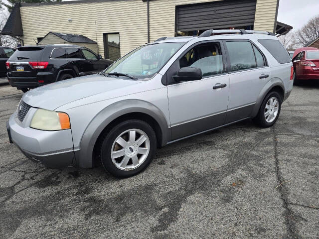 2005 Ford Freestyle for sale at QUEENSGATE AUTO SALES in York, PA