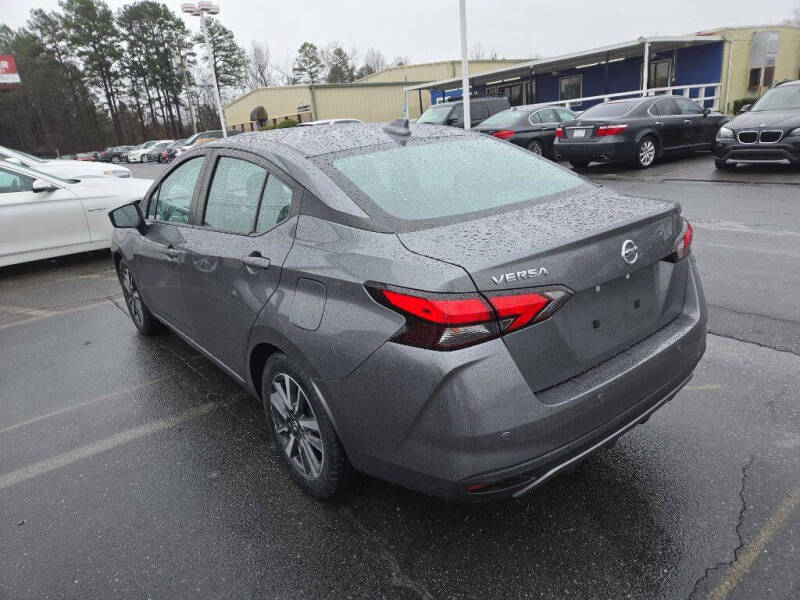 2021 Nissan Versa SV