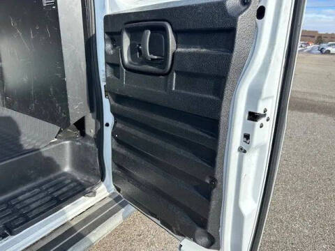 2023 GMC Savana 2500