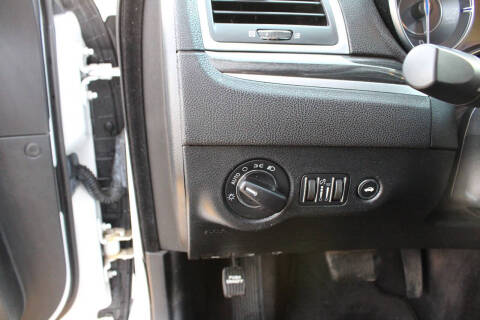 2017 Chrysler 300 Limited