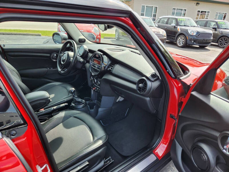 2015 MINI Hardtop 4 Door Cooper