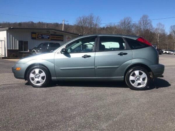 2005 Ford Focus ZX5 SES