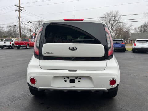 2018 Kia Soul +