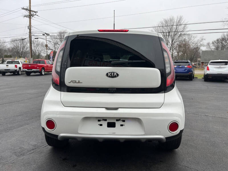 2018 Kia Soul +