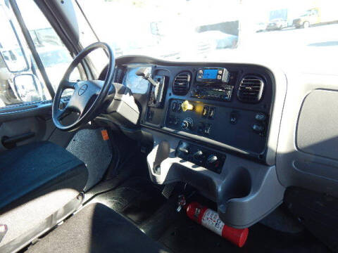 2017 Freightliner M2 106