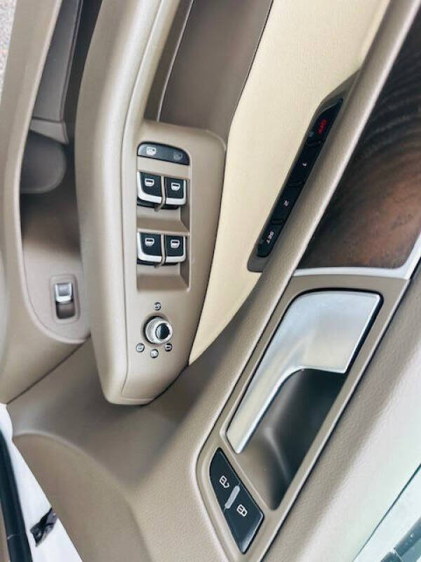 2017 Audi Q5 2.0T quattro Premium Plus