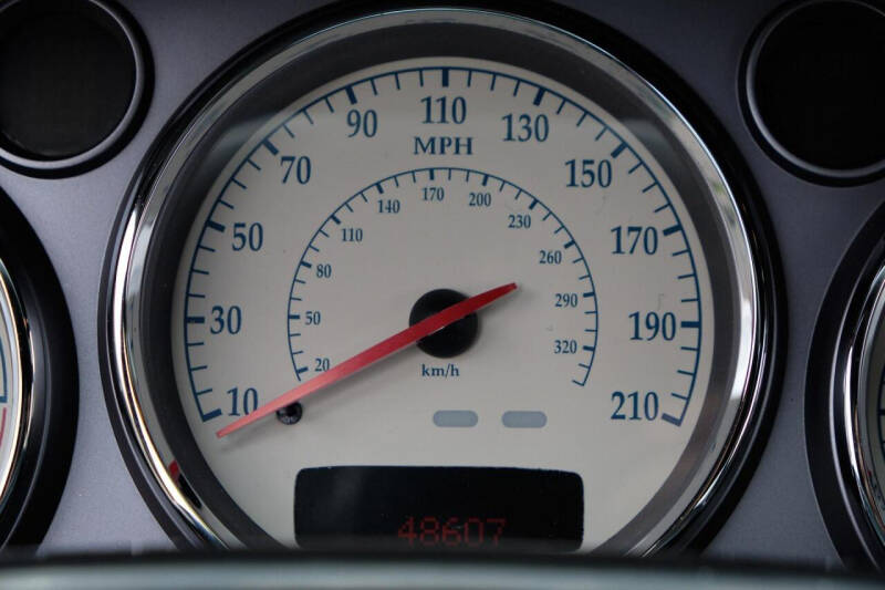 2003 Aston Martin V12 Vanquish