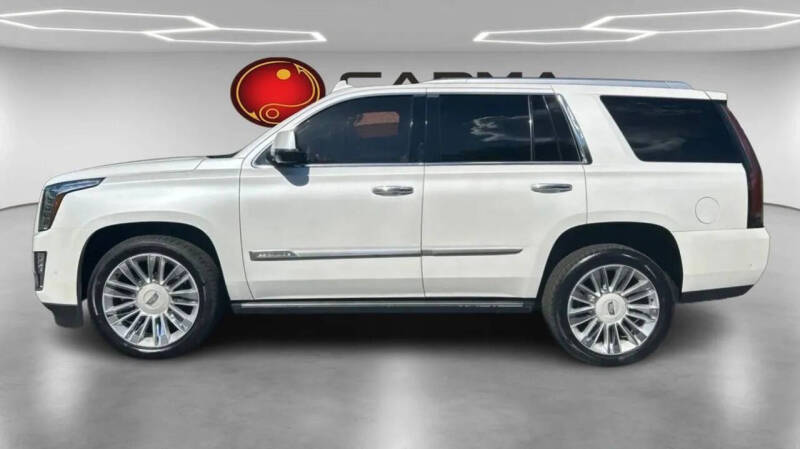 2017 Cadillac Escalade Platinum