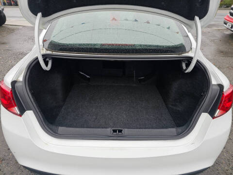 2016 Chrysler 200 LX