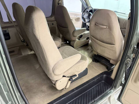 2002 Ford E-Series E-350 SD XLT