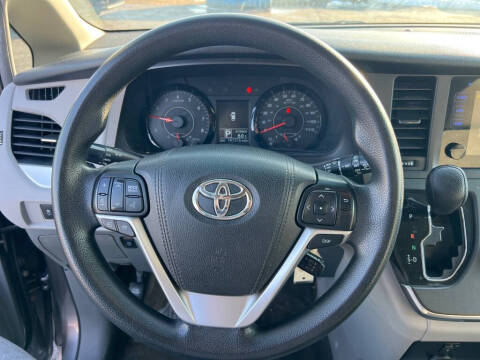 2017 Toyota Sienna