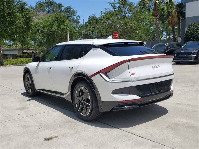 2025 Kia EV6 Light Long Range