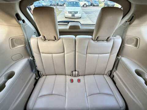 2017 Nissan Pathfinder SL