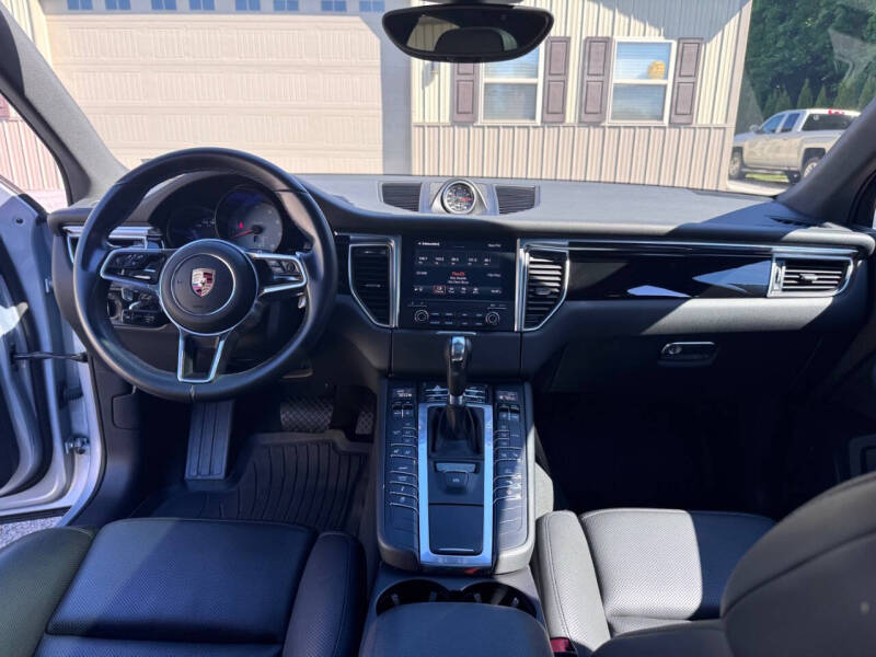2017 Porsche Macan S
