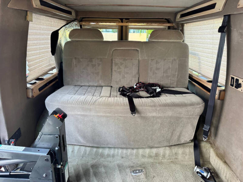 1999 Ford E-Series E-250