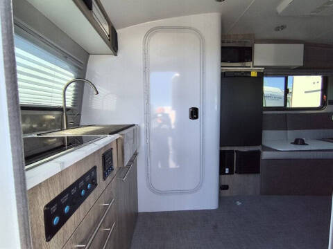 2024 inTech Trailers Dawn