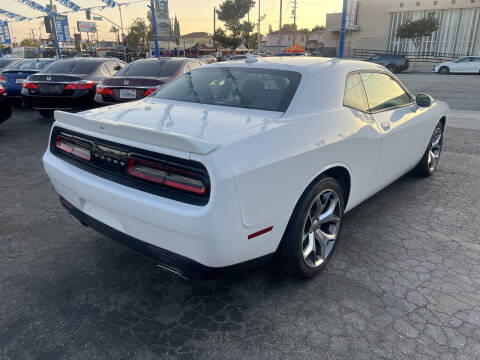 2015 Dodge Challenger SXT Plus