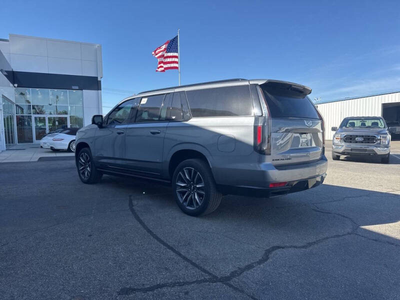 Used 2022 Cadillac Escalade ESV Sport with VIN 1GYS4PKL8NR240925 for sale in Reidsville, NC