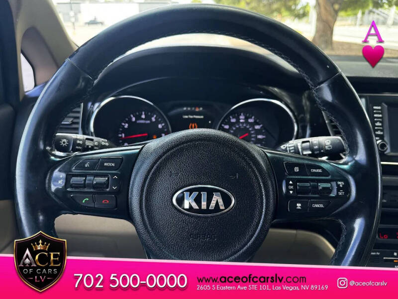 2017 Kia Sedona
