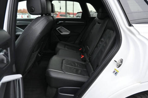 2021 Audi Q3 quattro Premium 40 TFSI