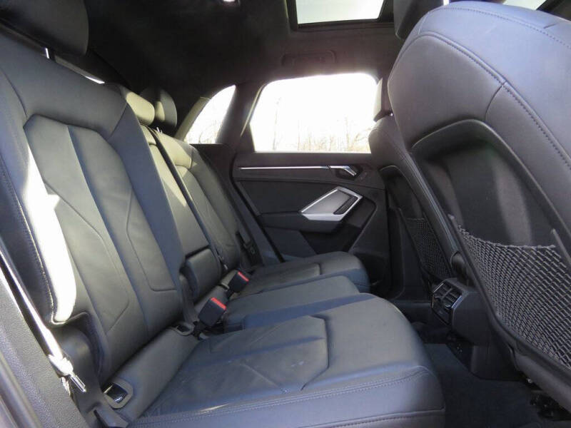 2019 Audi Q3 quattro Premium 45 TFSI