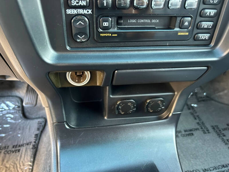 2002 Toyota 4Runner SR5