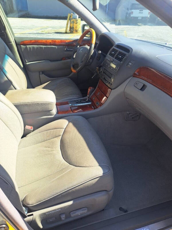 2003 Lexus LS 430