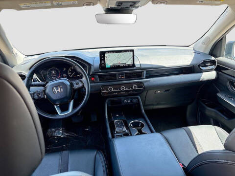 2025 Honda Pilot Touring