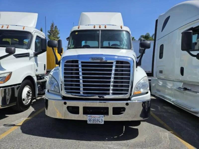 2016 Freightliner Cascadia for sale at DL Auto Lux Inc. in Westminster CA