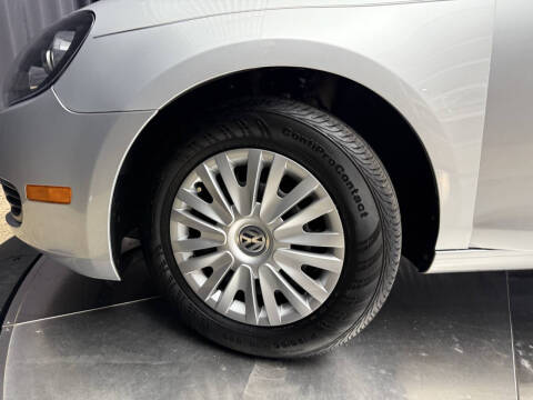 2012 Volkswagen Golf 2.5L PZEV